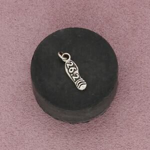 sterling silver 26.2 miles marathon shoe print charm pendant